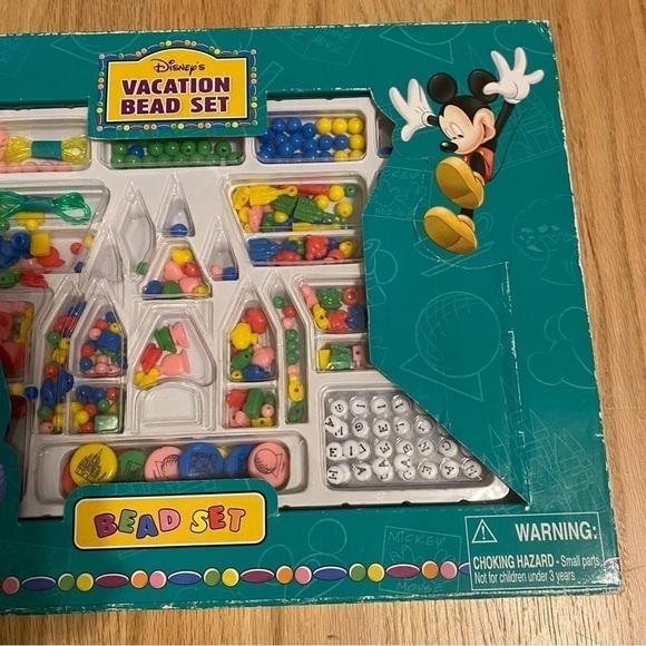 Vintage Disney Vacation Bead Set NEW Parks Land World Souvenir Castle Epcot Ball - Picture 3 of 8